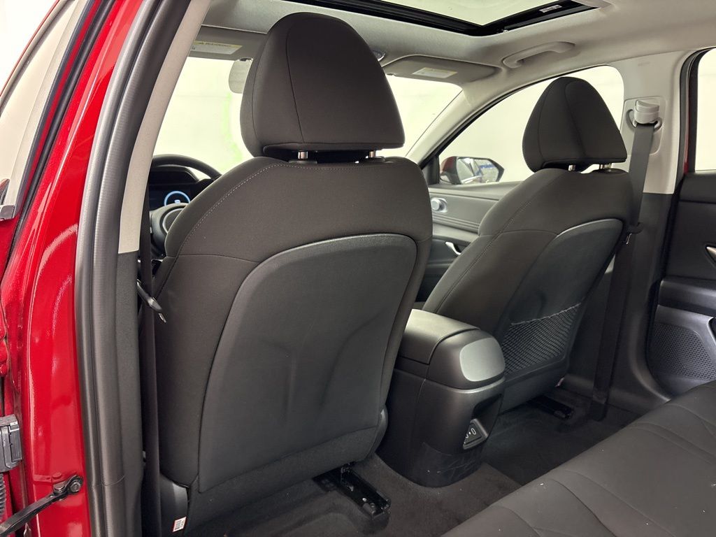 Thumbnail: 2025 Hyundai Elantra - 11