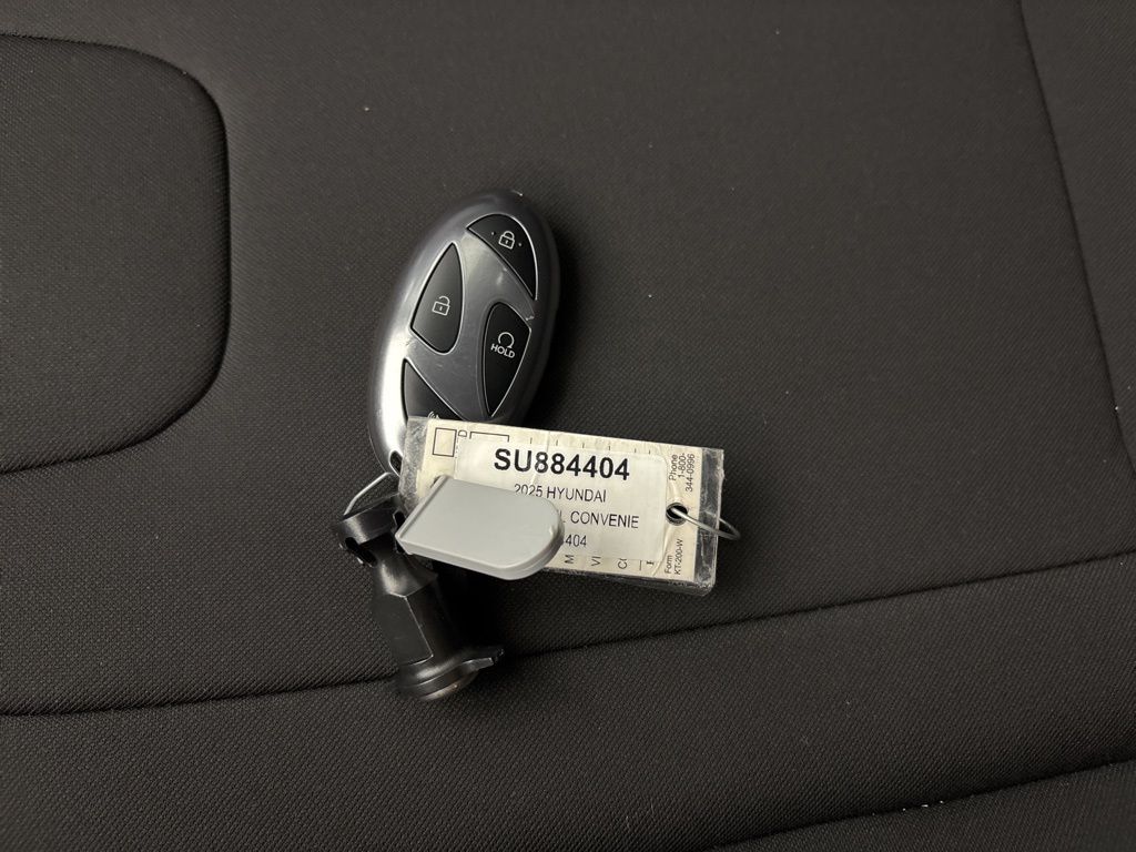 Thumbnail: 2025 Hyundai Elantra - 17