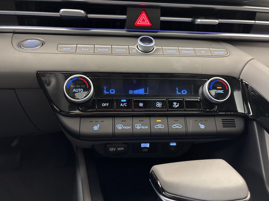 Thumbnail: 2025 Hyundai Elantra - 28