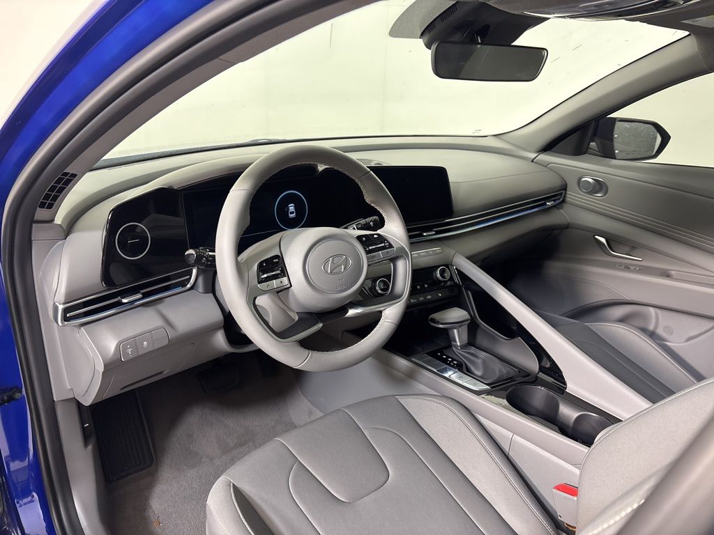 Thumbnail: 2025 Hyundai Elantra - 2