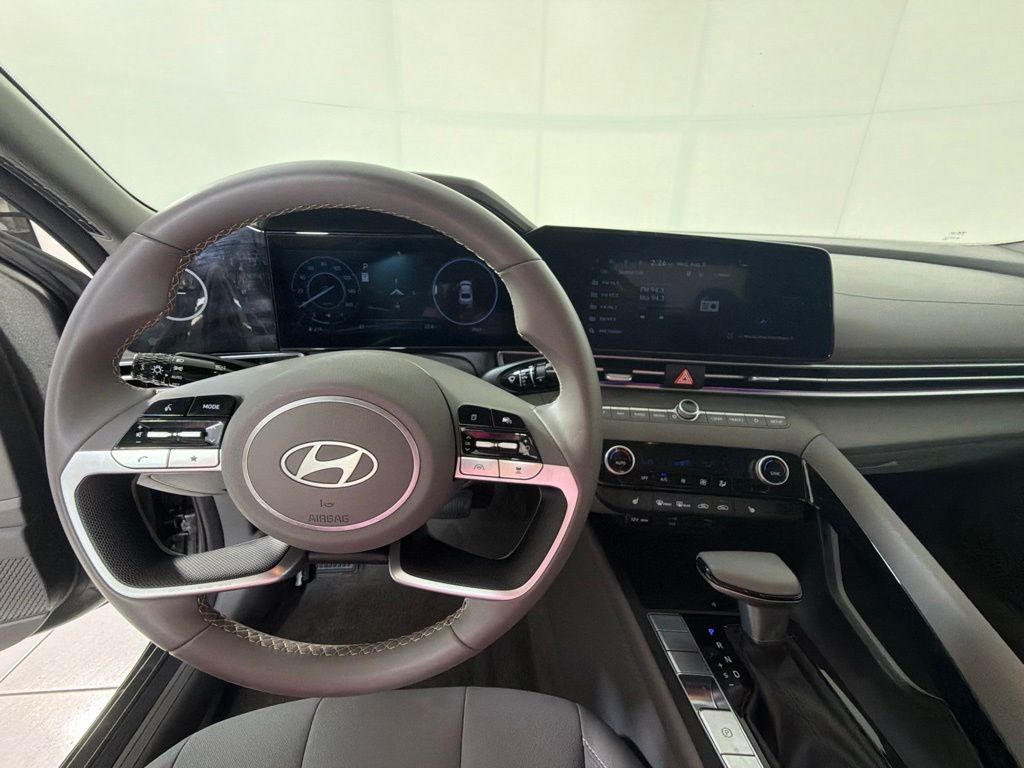 Thumbnail: 2025 Hyundai Elantra - 2