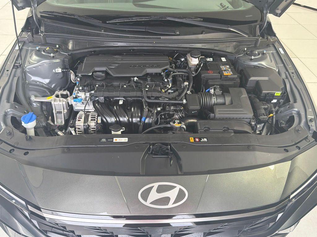 Thumbnail: 2025 Hyundai Elantra - 8