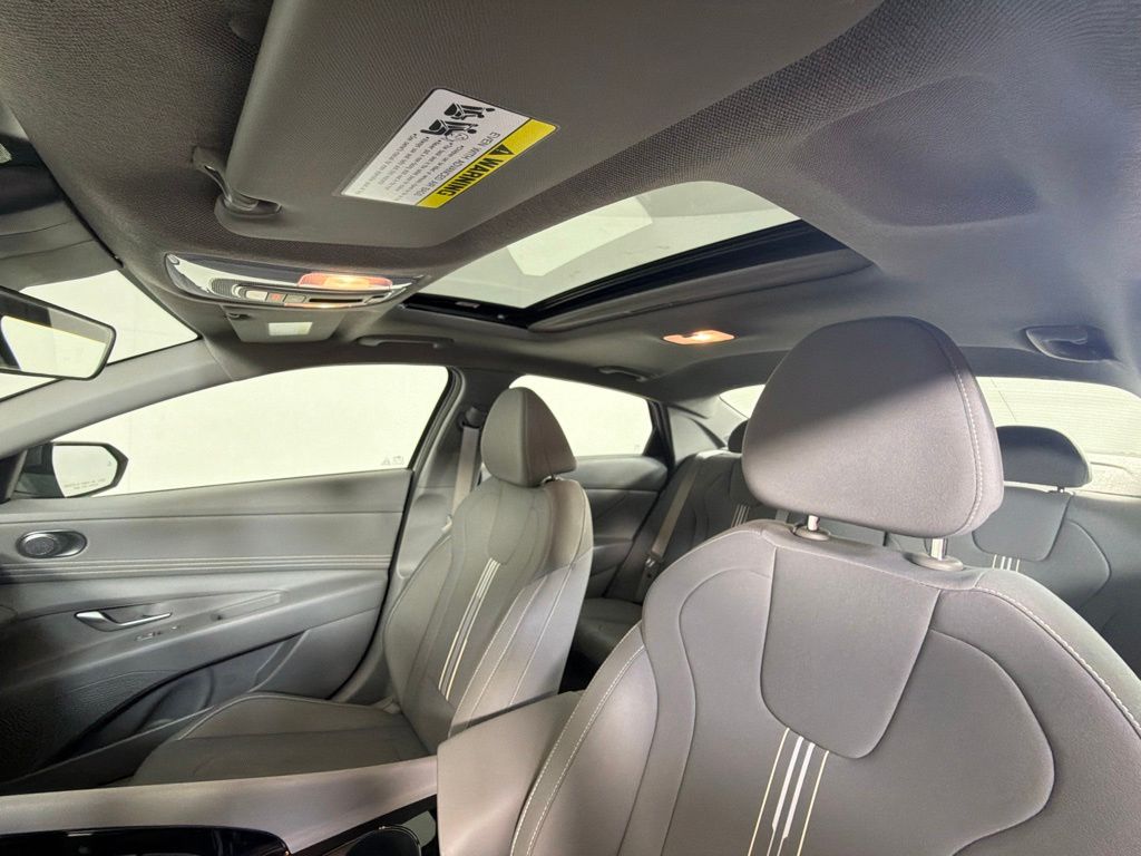Thumbnail: 2025 Hyundai Elantra - 27