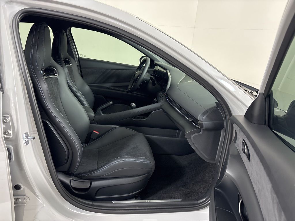 Thumbnail: 2026 Hyundai Elantra - 10