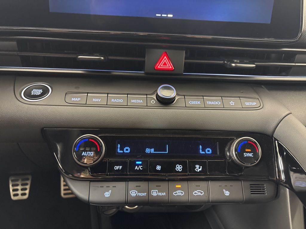 Thumbnail: 2026 Hyundai Elantra - 32