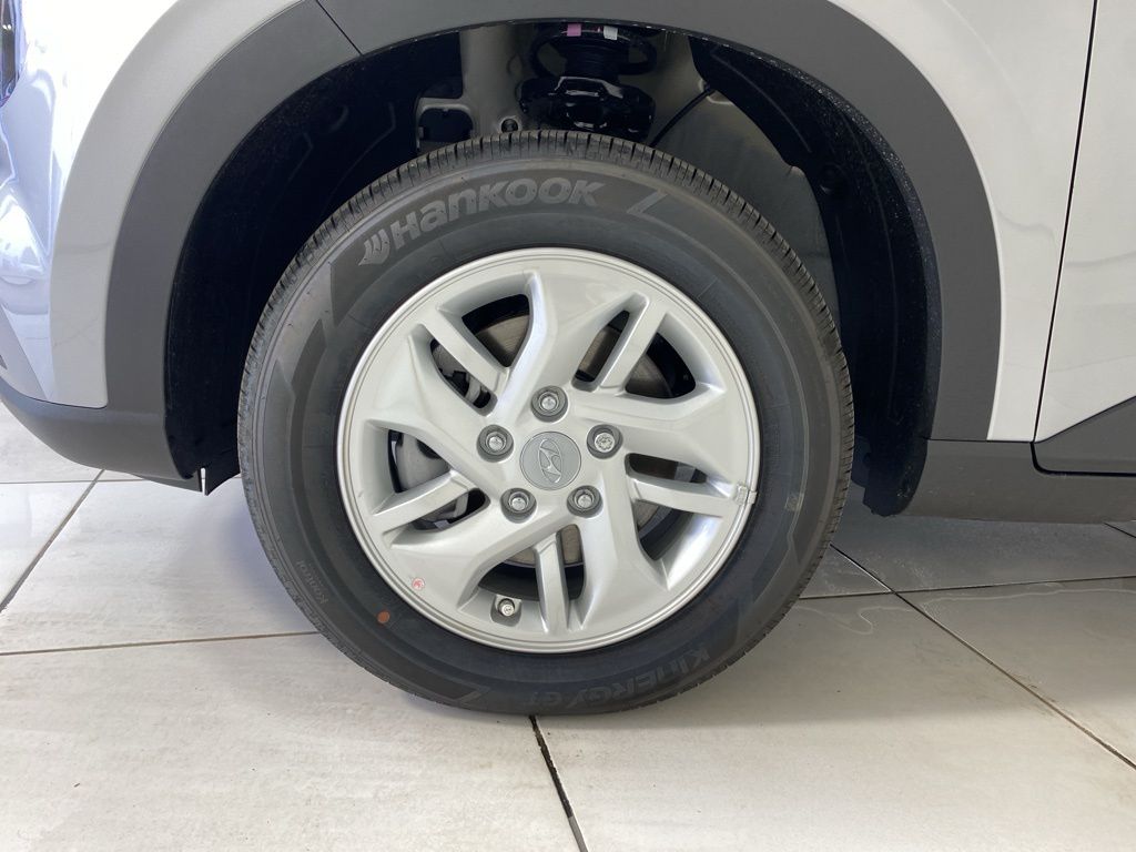 Thumbnail: 2025 Hyundai Venue - 6