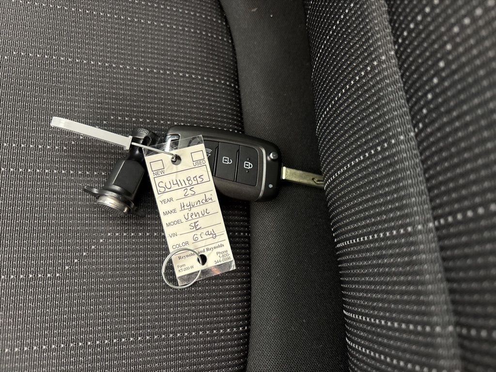 Thumbnail: 2025 Hyundai Venue - 16