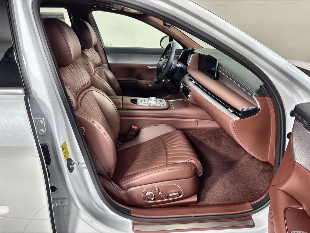 Thumbnail: 2026 Genesis G90 - 9