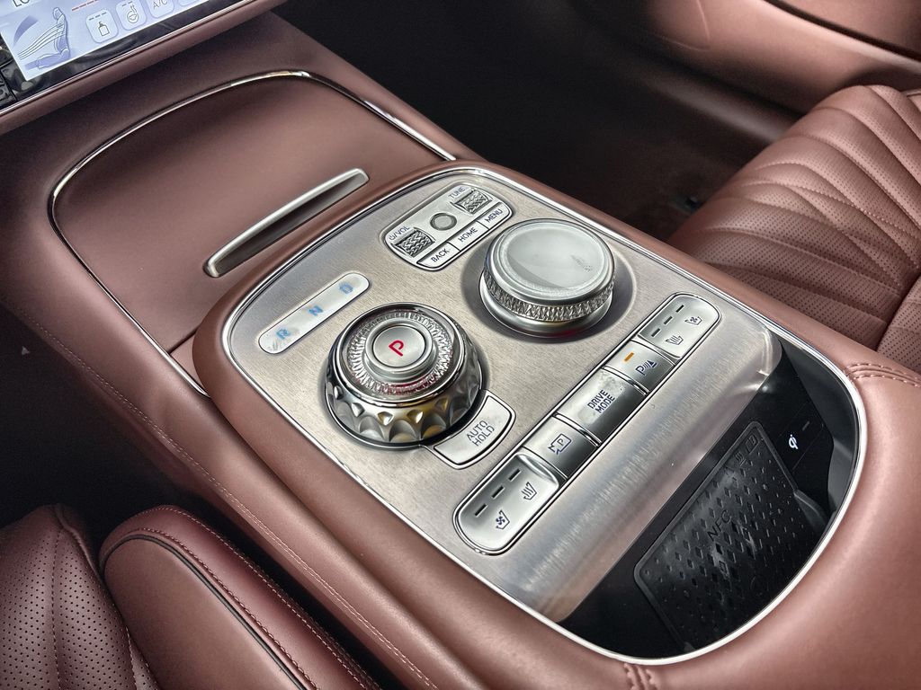 Thumbnail: 2026 Genesis G90 - 12