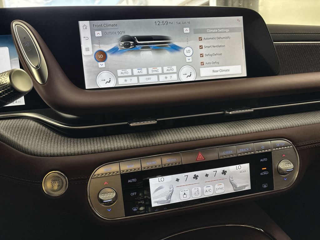 Thumbnail: 2026 Genesis G90 - 25