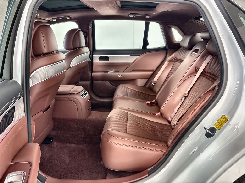 Thumbnail: 2026 Genesis G90 - 10