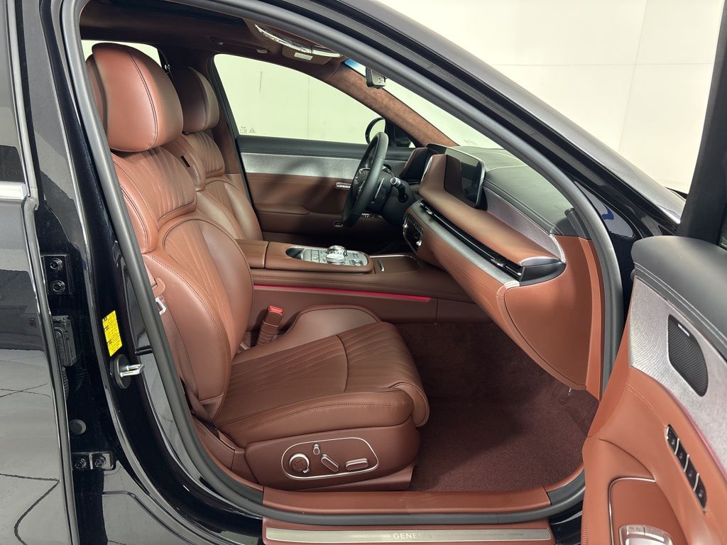 Thumbnail: 2026 Genesis G90 - 10