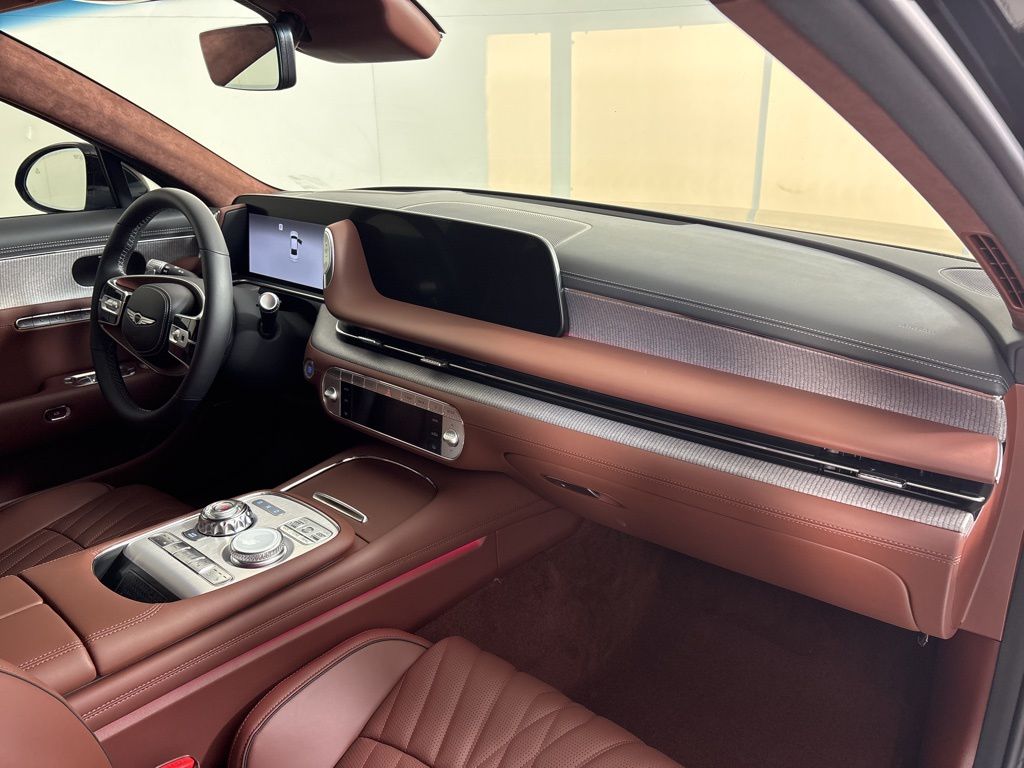 Thumbnail: 2026 Genesis G90 - 2
