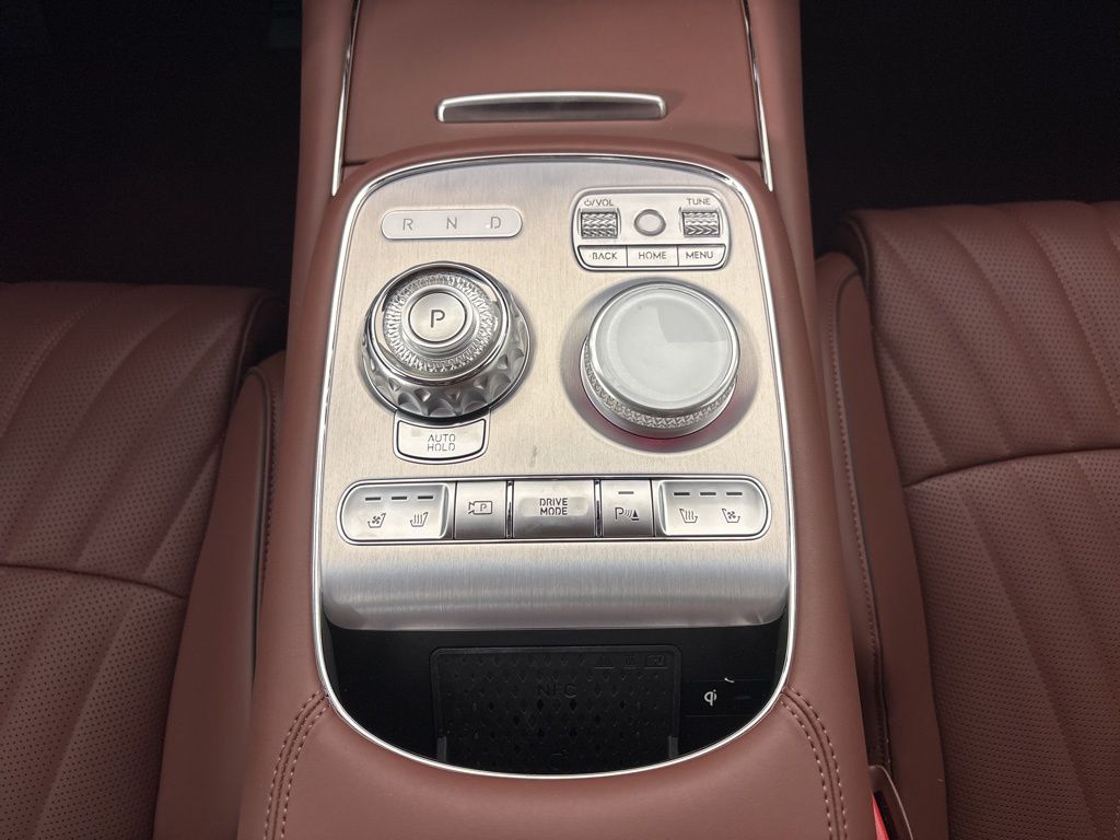 Thumbnail: 2026 Genesis G90 - 16