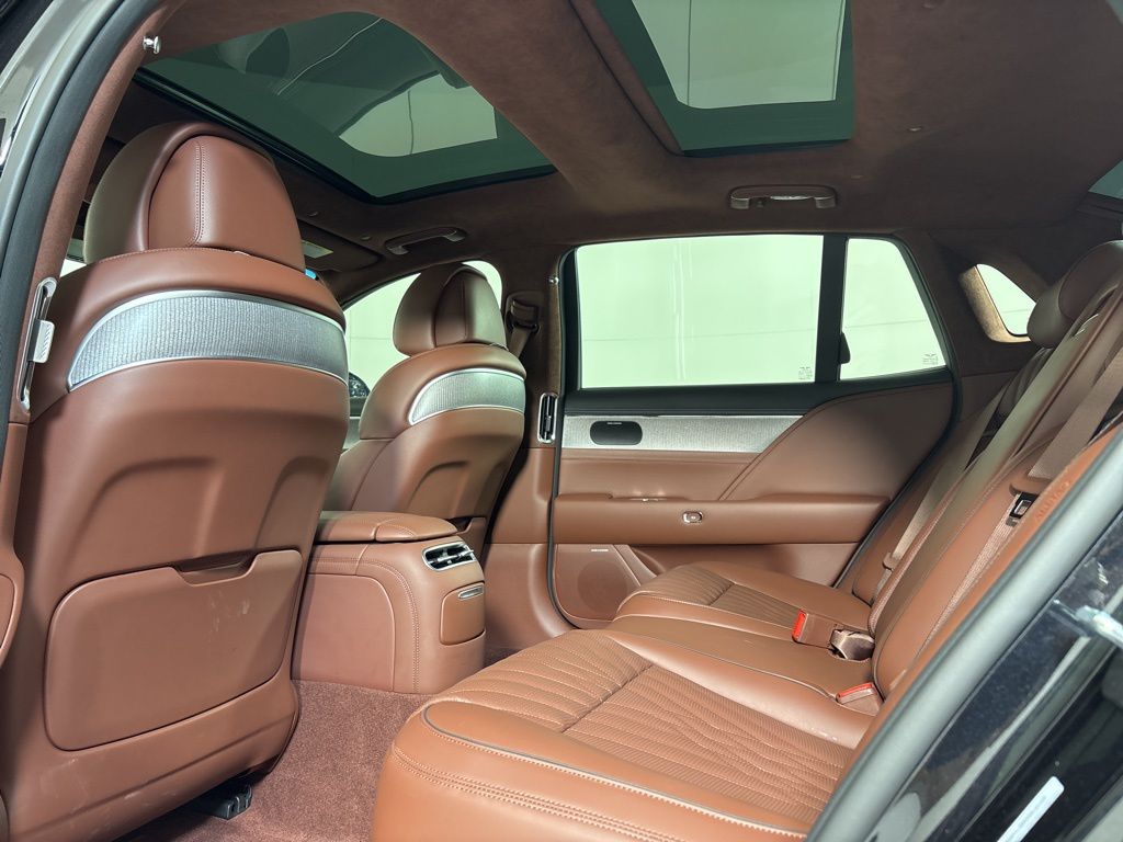 Thumbnail: 2026 Genesis G90 - 12