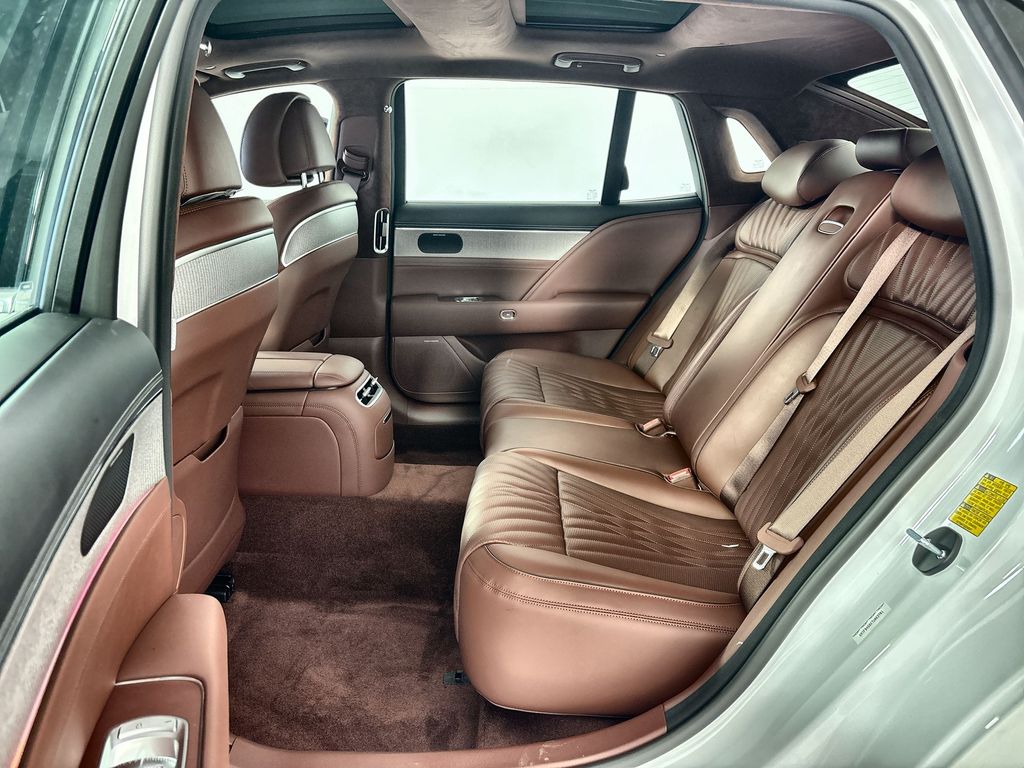 Thumbnail: 2026 Genesis G90 - 11