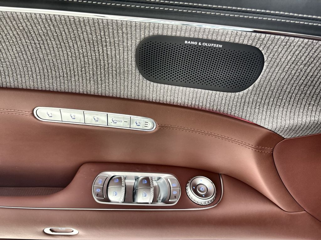 Thumbnail: 2026 Genesis G90 - 23