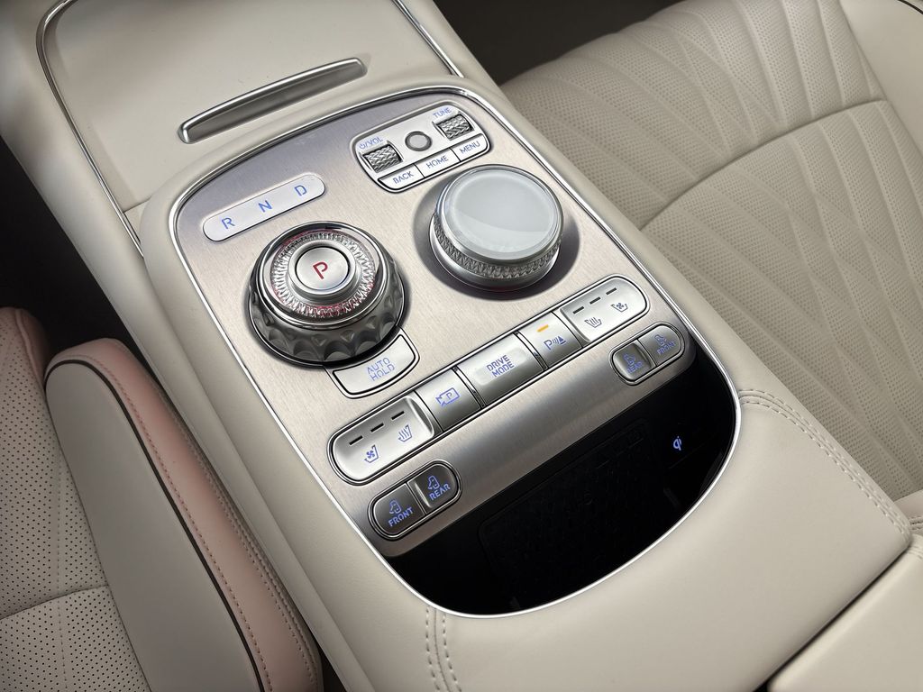 Thumbnail: 2026 Genesis G90 - 11