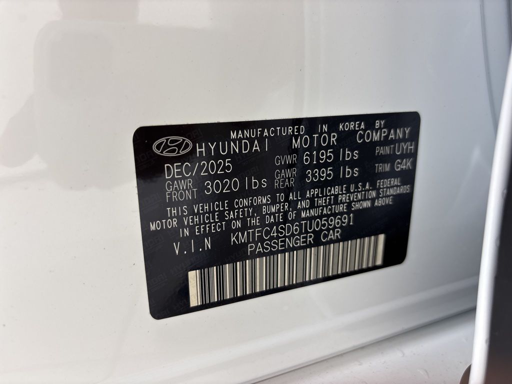 Thumbnail: 2026 Genesis G90 - 18