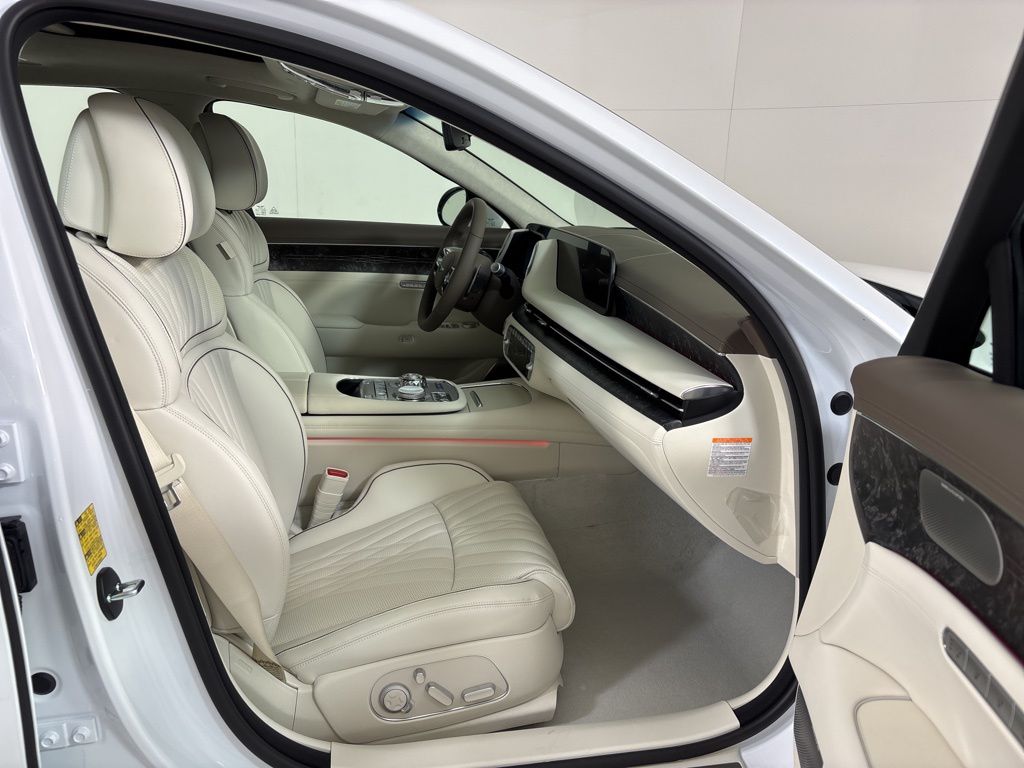 Thumbnail: 2026 Genesis G90 - 11