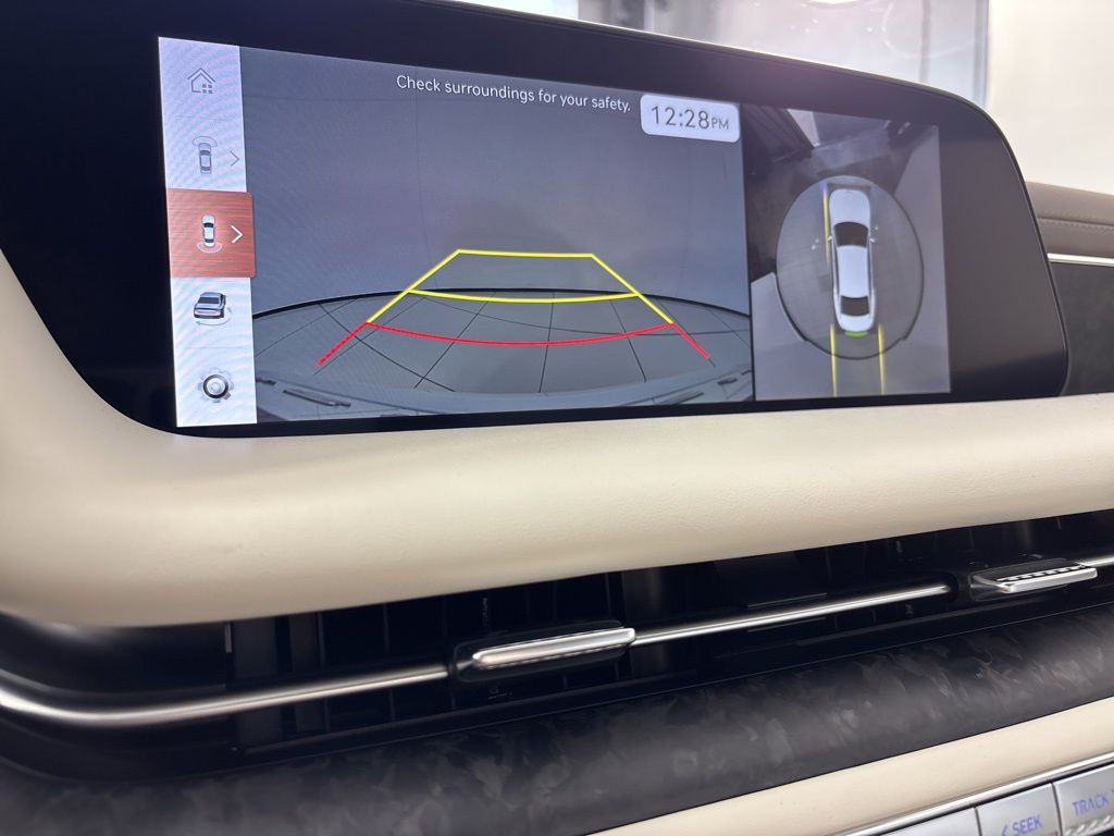 Thumbnail: 2026 Genesis G90 - 28