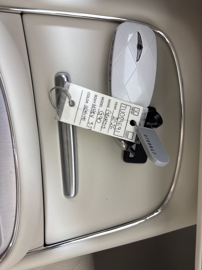 Thumbnail: 2026 Genesis G90 - 17