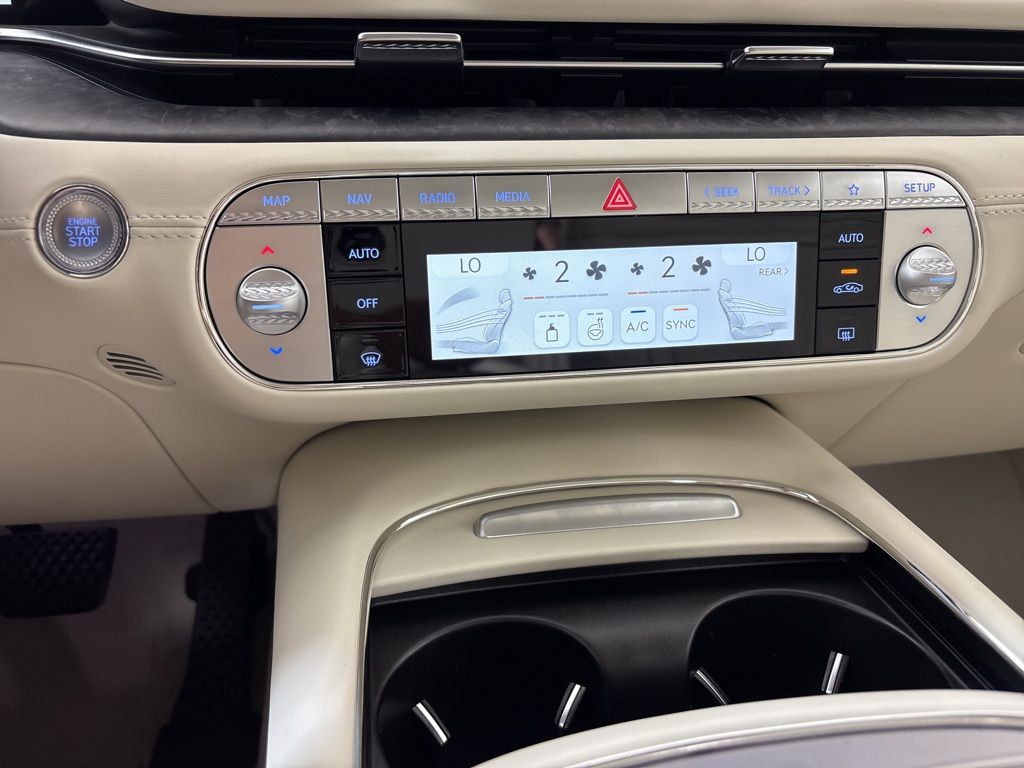 Thumbnail: 2026 Genesis G90 - 29