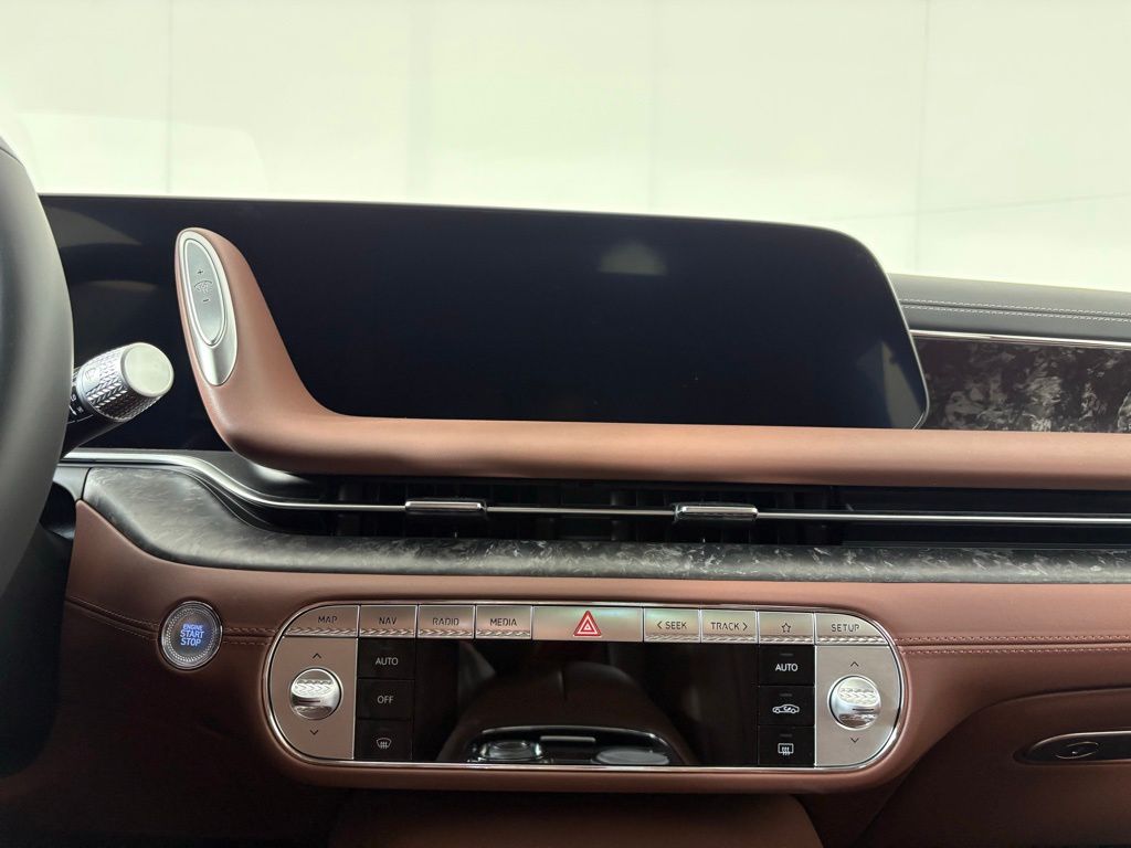 Thumbnail: 2026 Genesis G90 - 30