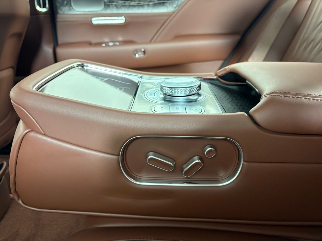 Thumbnail: 2026 Genesis G90 - 32