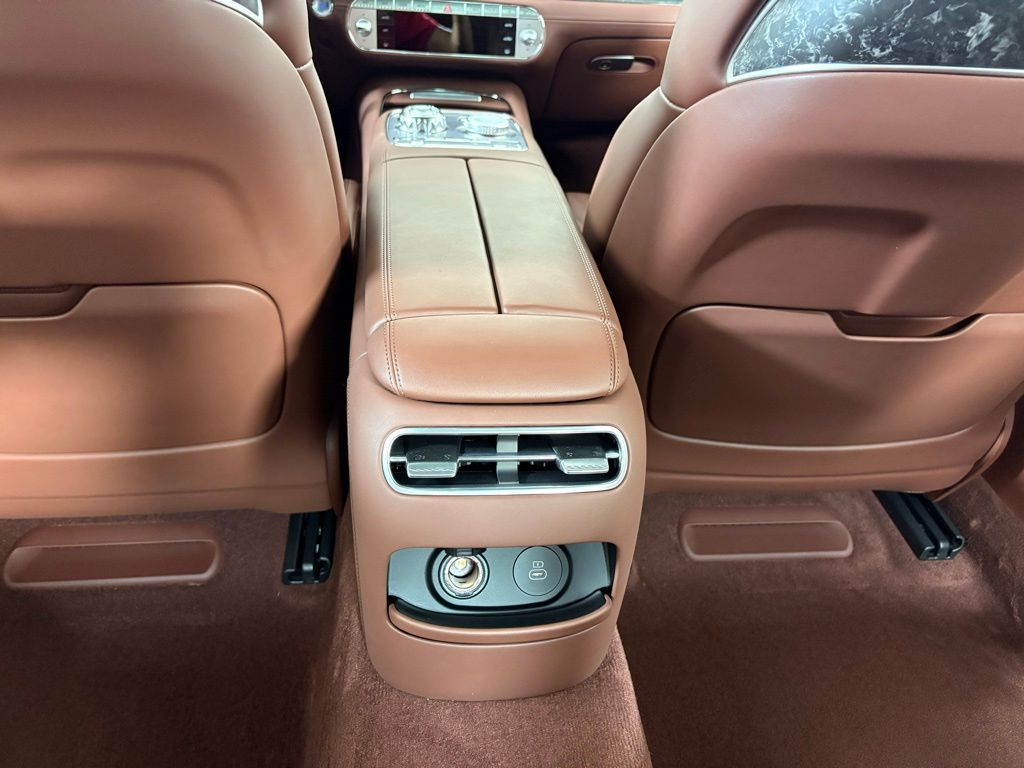 Thumbnail: 2026 Genesis G90 - 31