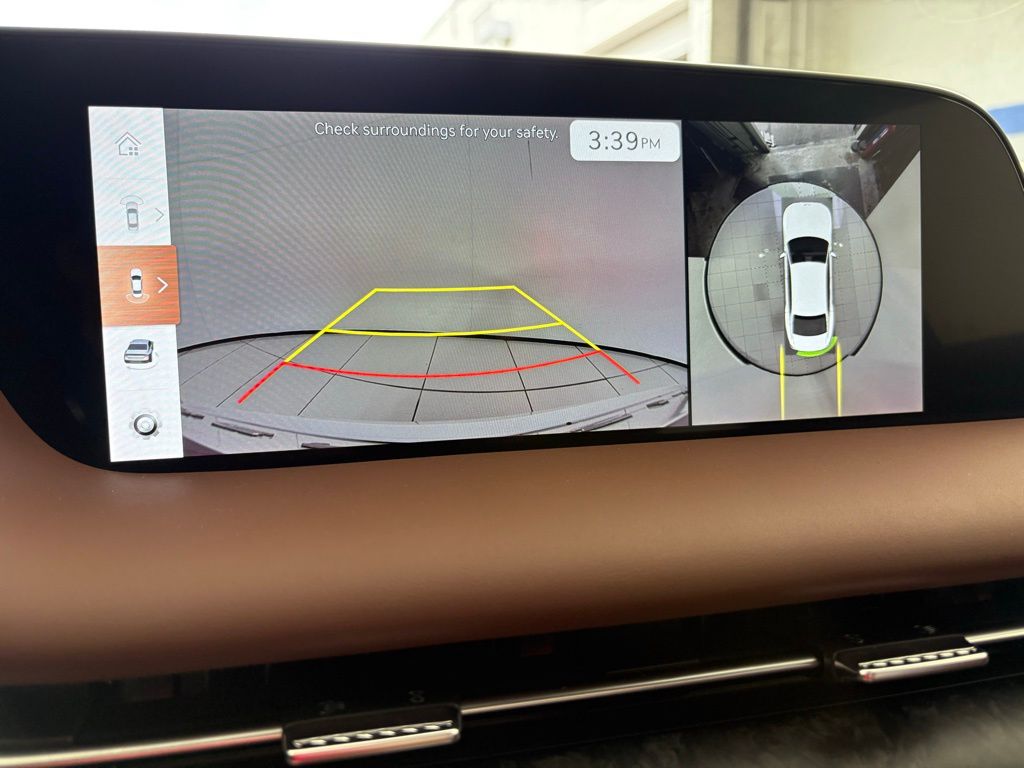 Thumbnail: 2026 Genesis G90 - 38