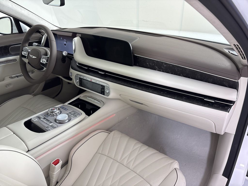 Thumbnail: 2026 Genesis G90 - 2