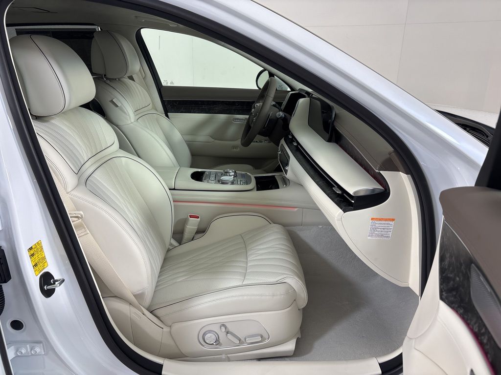 Thumbnail: 2026 Genesis G90 - 10