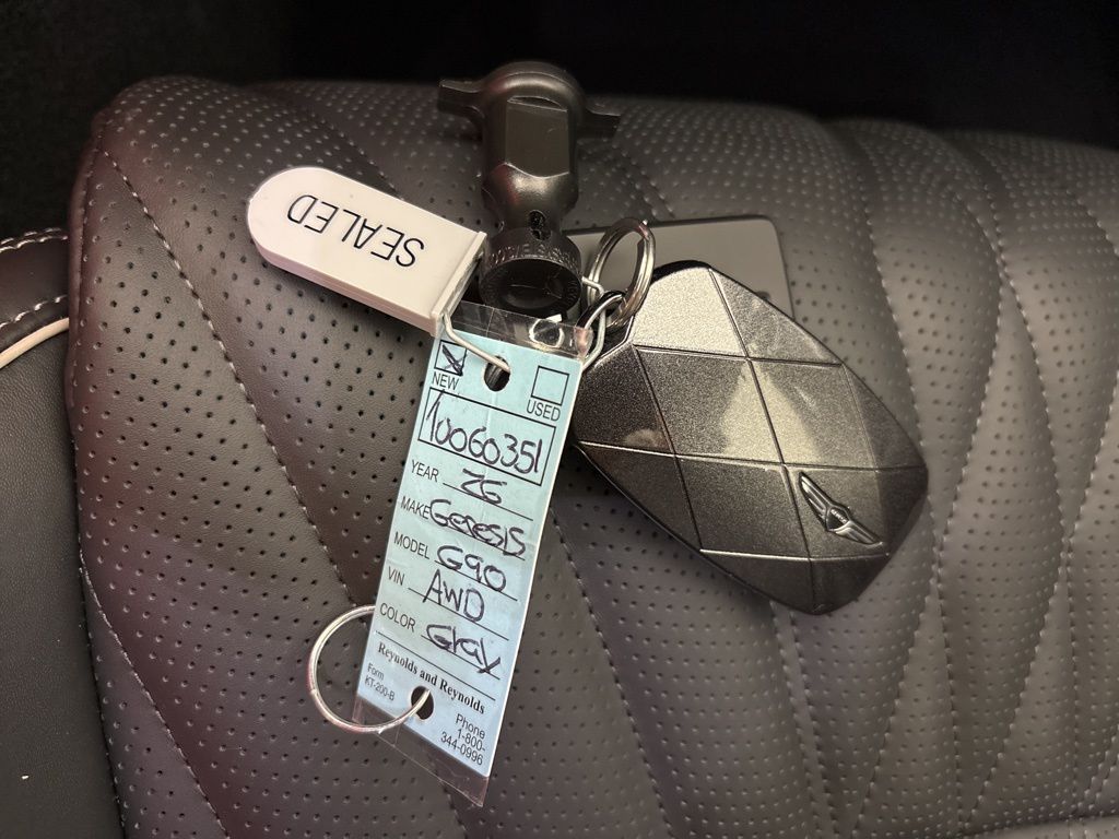 Thumbnail: 2026 Genesis G90 - 18