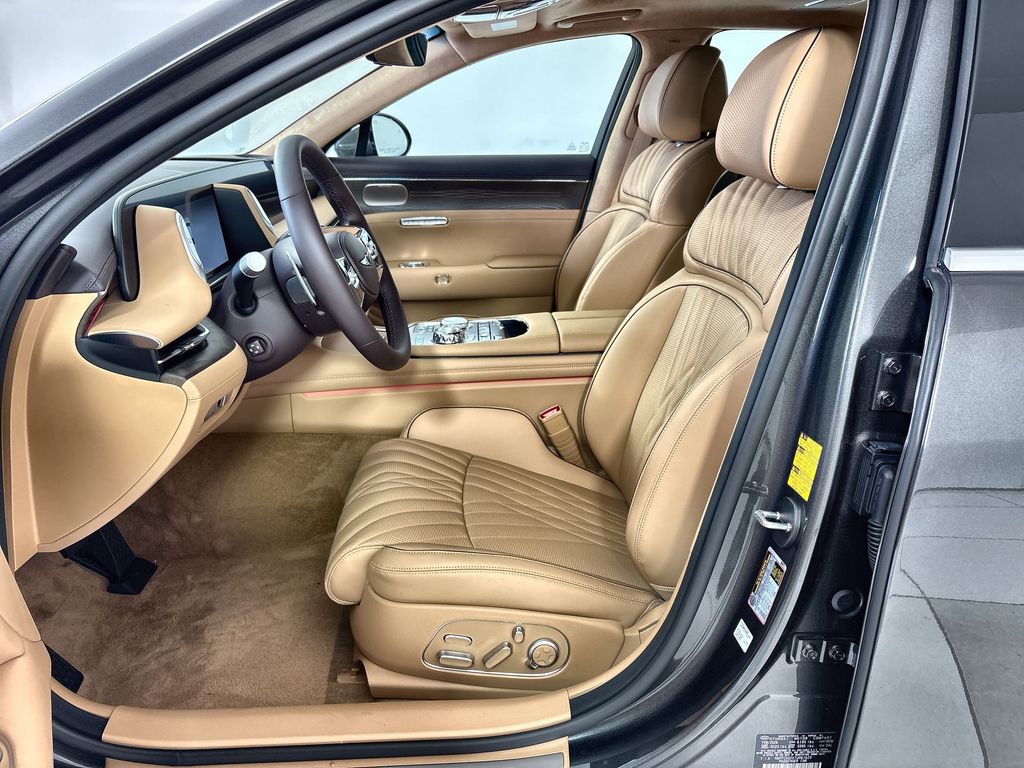 Thumbnail: 2026 Genesis G90 - 9