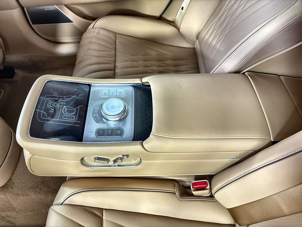 Thumbnail: 2026 Genesis G90 - 29