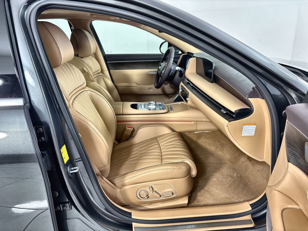 Thumbnail: 2026 Genesis G90 - 10