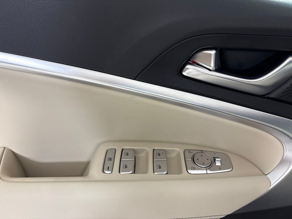 Thumbnail: 2026 Genesis G70 - 24