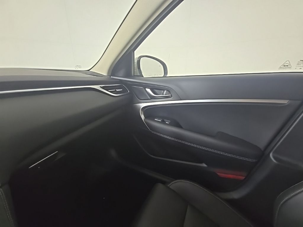 Thumbnail: 2026 Genesis G70 - 30