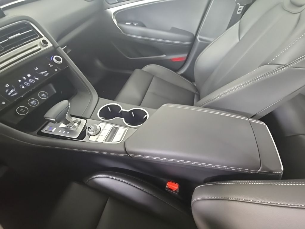 Thumbnail: 2026 Genesis G70 - 29