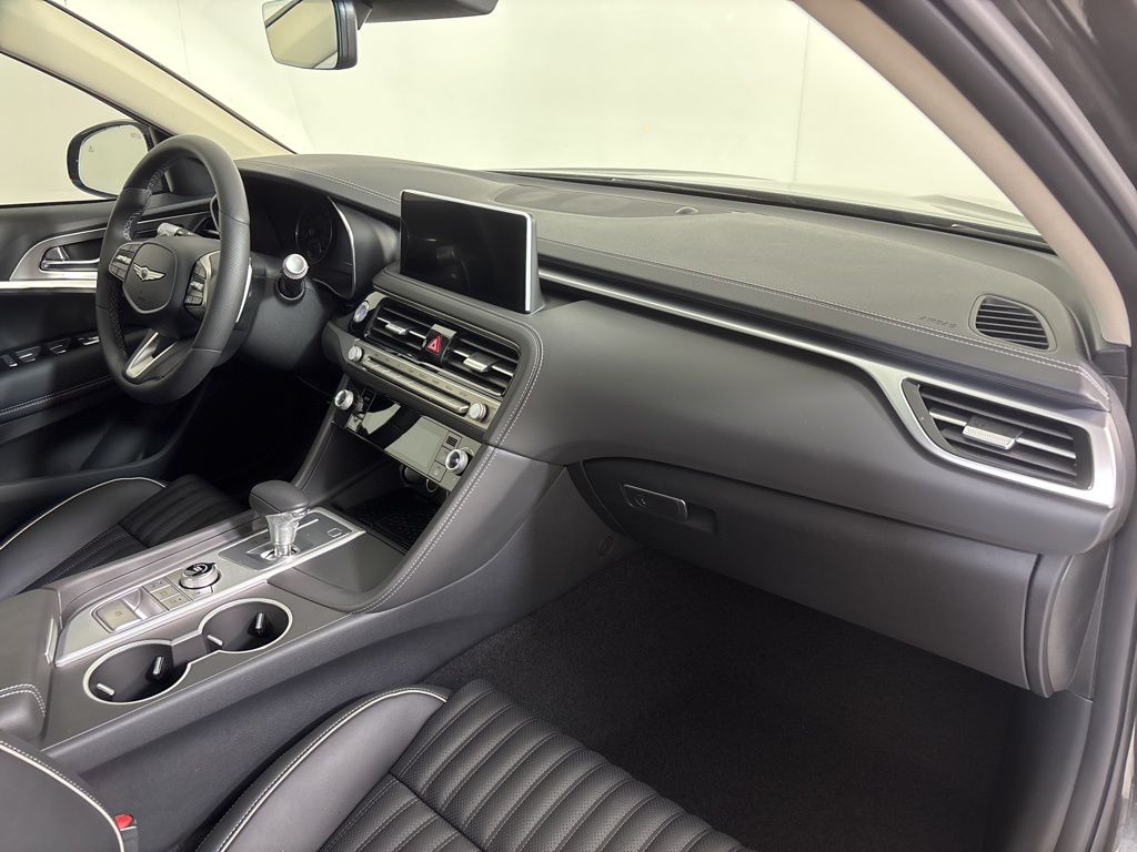 Thumbnail: 2026 Genesis G70 - 2