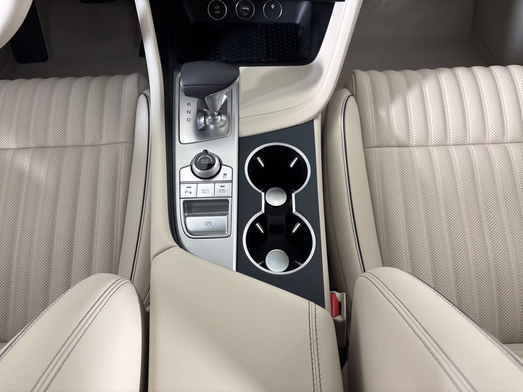 Thumbnail: 2026 Genesis G70 - 17