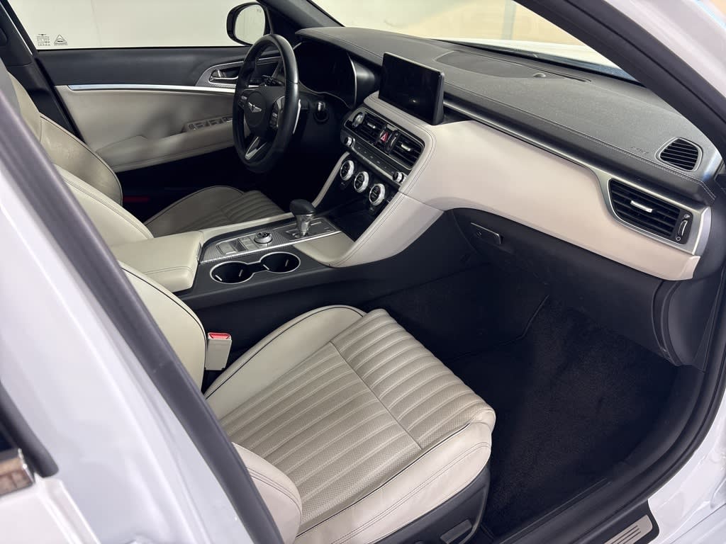 Thumbnail: 2023 Genesis G70 - 11