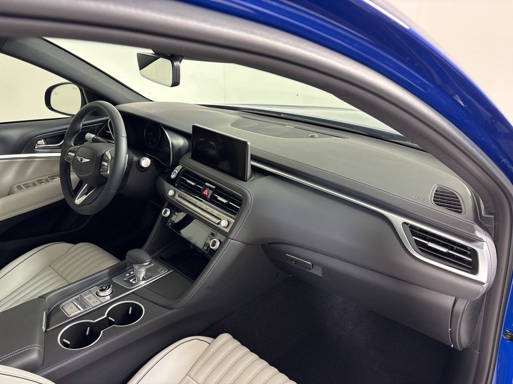 Thumbnail: 2026 Genesis G70 - 2