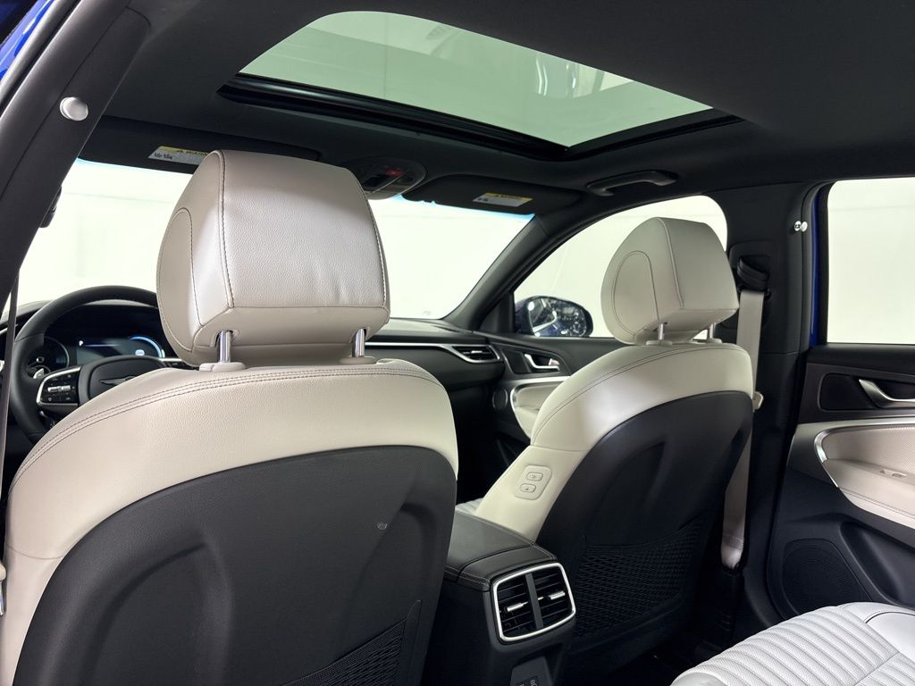 Thumbnail: 2026 Genesis G70 - 12