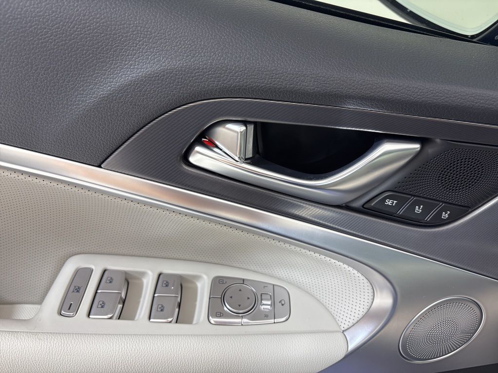 Thumbnail: 2026 Genesis G70 - 26