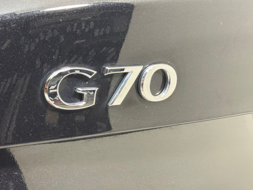 Thumbnail: 2021 Genesis G70 - 7