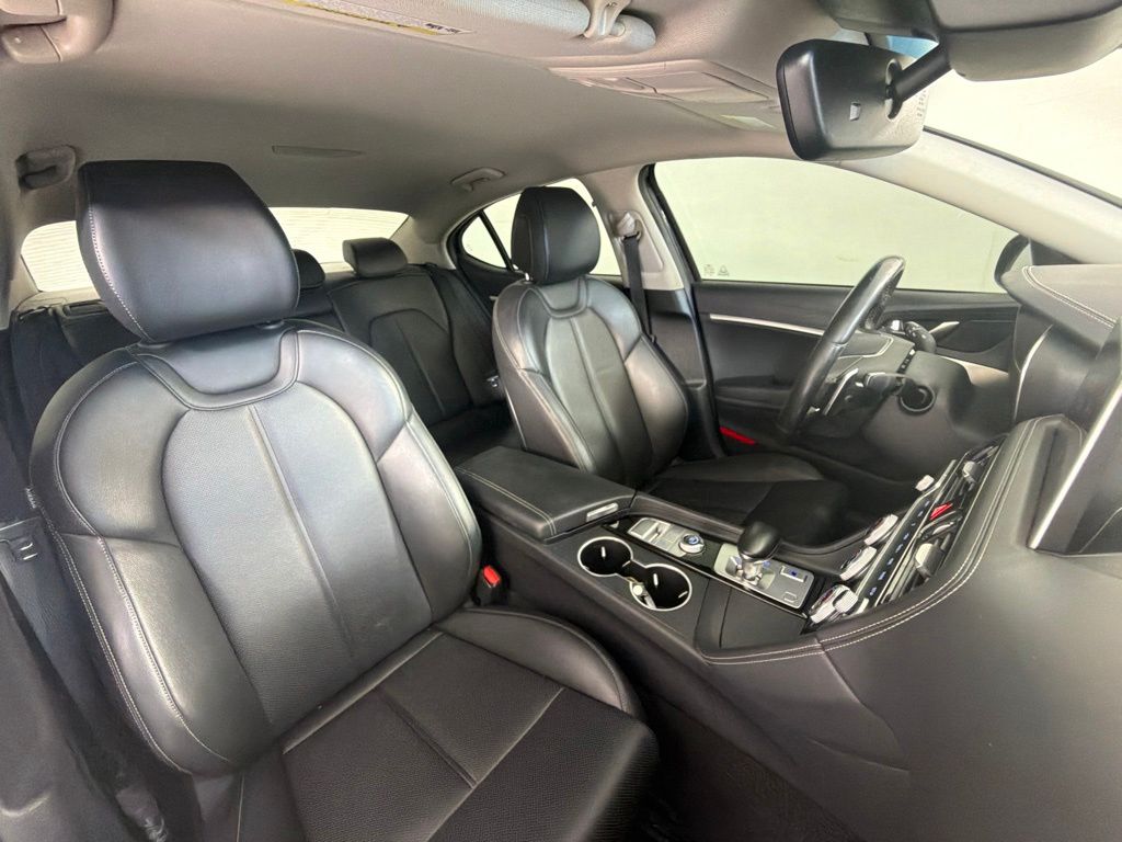 Thumbnail: 2021 Genesis G70 - 29