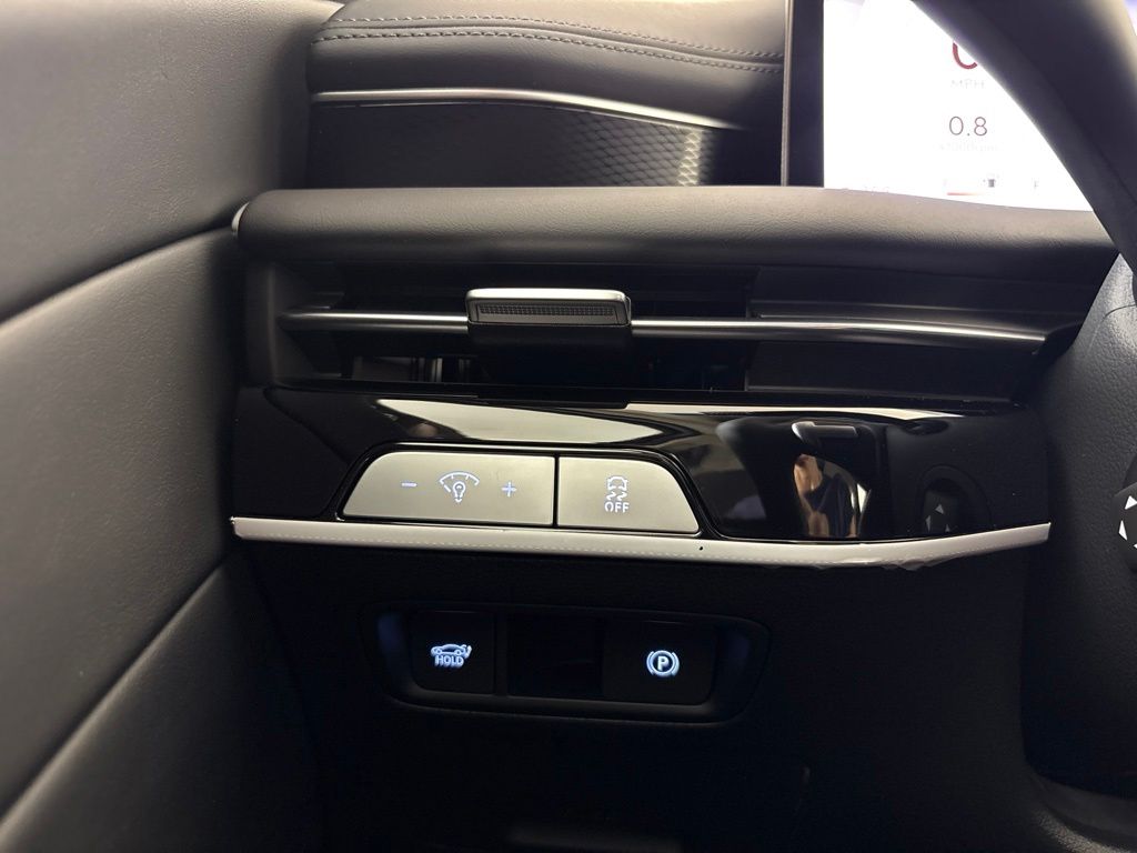 Thumbnail: 2027 Genesis G80 - 37