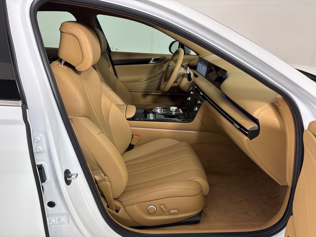 Thumbnail: 2026 Genesis G80 - 10